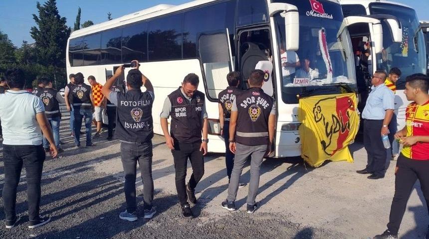 G&ouml;ztepe Taraftarları Polis Eşliğinde Stada G&ouml;nderildi