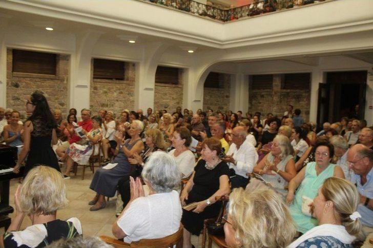 İdil Biret Ve Öğrencileri Ayvalık’ta Büyüledi G2