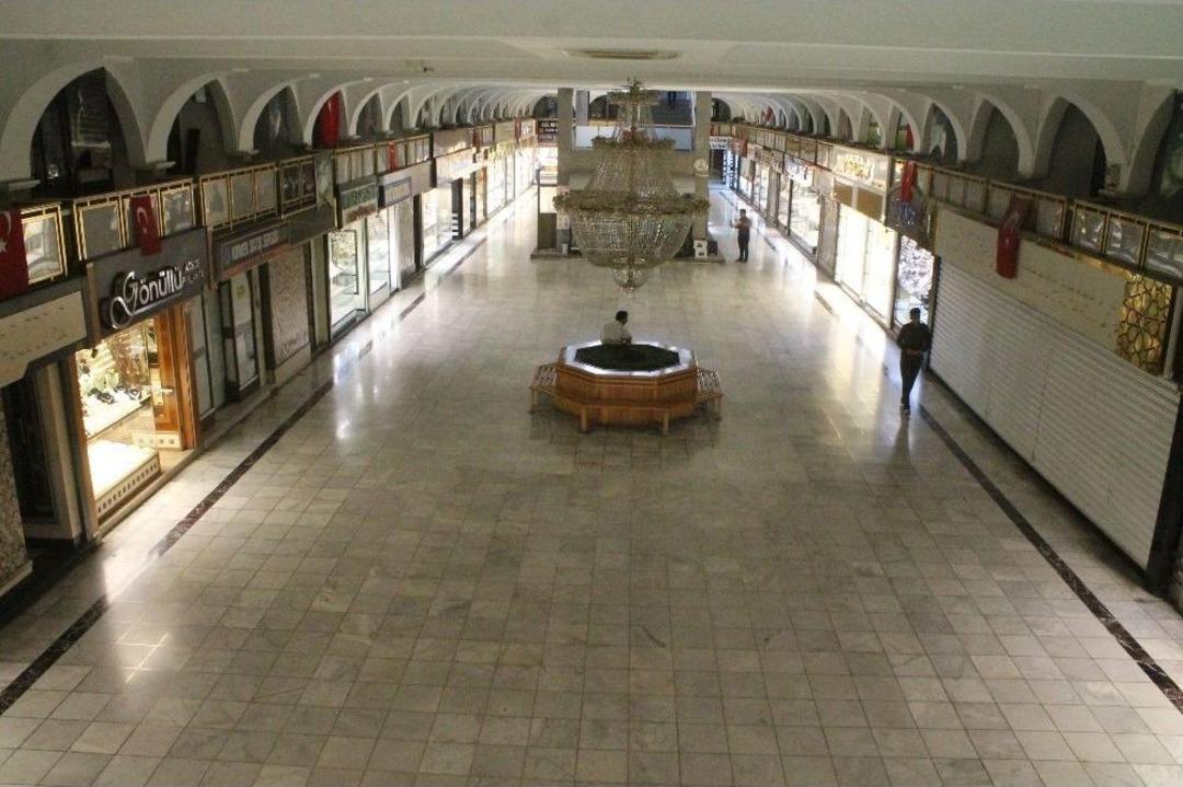 Altın Fiyatları Y&uuml;kselince Sarraflar &Ccedil;arşısı Boş Kaldı