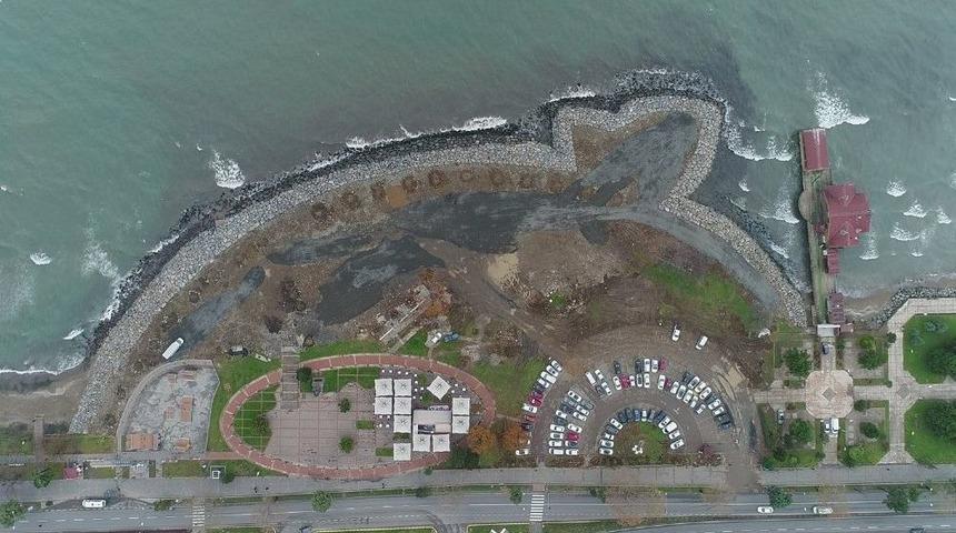 Ayışığı Meydanı