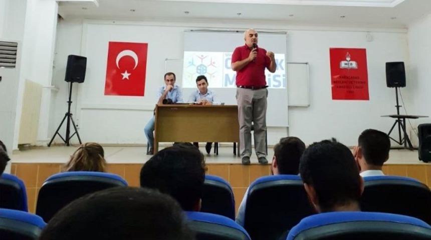 Siverek Belediyesi Kendi Aday Adayı Seçilmeyince Gençlik Meclisi Seçimlerini İptal Ettiği İddiası