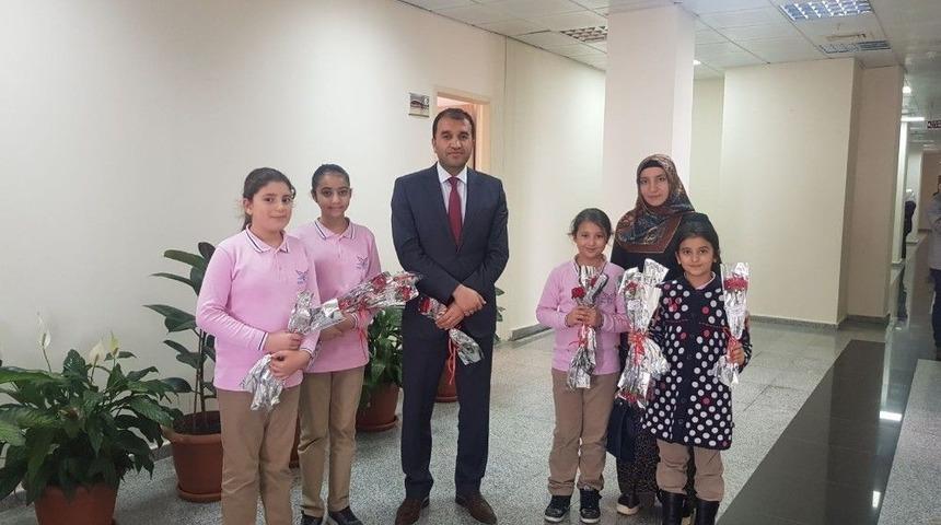 İkra Koleji &Ouml;ğrencilerinden 14 Mart Tıp Bayramı Etkinliği