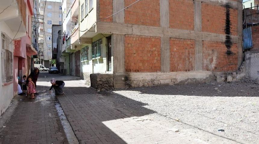 Kardeş Kavgasında Kan Aktı: 1 &Ouml;l&uuml;