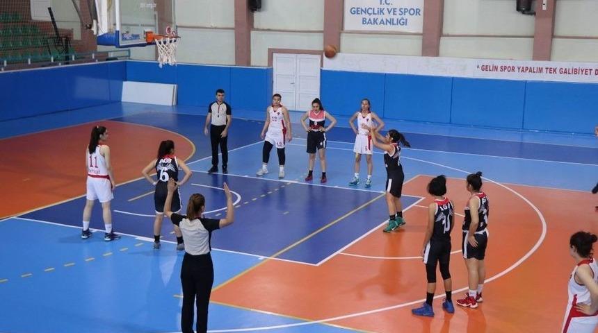 U16 Kul&uuml;plerarası Kız Basketbol Grup M&uuml;sabakaları Başladı