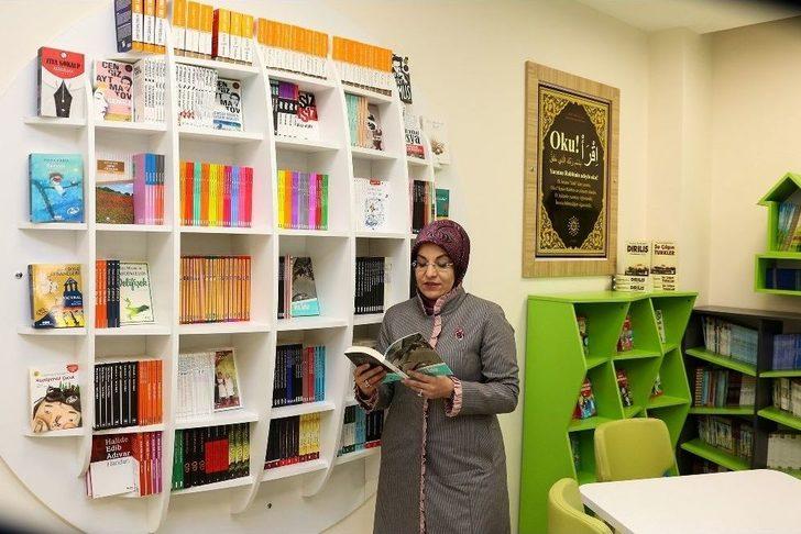 Fahrünnisa Hatun Kültür Merkezi’nde Sohbet Günleri G4