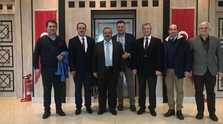 Başkan Uysal Ve Ekibi Büyükşehir De