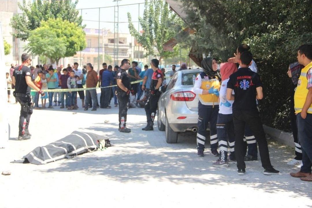 Kavgadan Ka&ccedil;maya &Ccedil;alışan Şahıs Minib&uuml;sle Yaşlı Kadını Ezerek &Ouml;ld&uuml;rd&uuml;