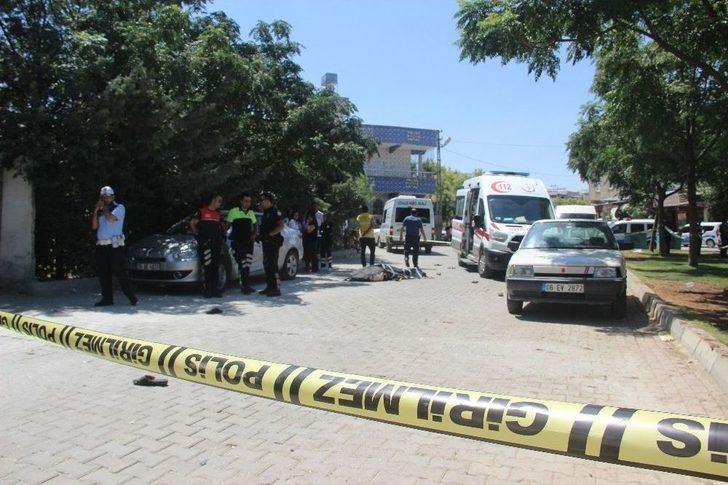 Kavgadan Kaçmaya Çalışan Şahıs Minibüsle Yaşlı Kadını Ezerek Öldürdü G4