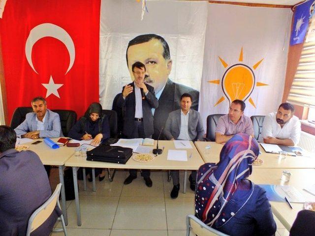 Ak Parti’den İstişare Toplantısı