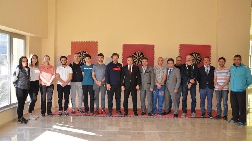 Dart Antren&ouml;r Kursu Teorik Dersleri Sona Erdi