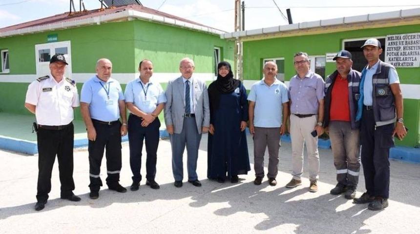 Mezarlık Personeline Tebrik