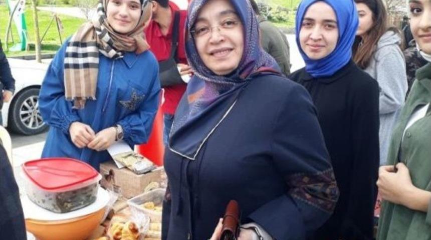 Başkan Dursun Ay&rsquo;ın Eşi Nursel Ay&rsquo;dan &Uuml;niversiteli Gen&ccedil;lere Destek