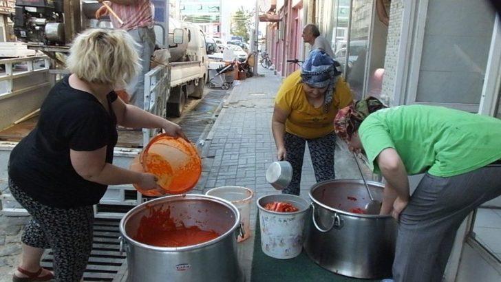 Balıkesir’de Mobil Salçacı Kadınların İşini Kolaylaştırdı G4