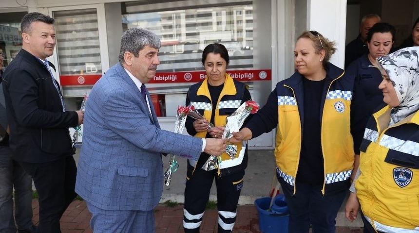 Başkan Uysal 14 Mart&rsquo;ta Sağlık &Ccedil;alışanlarını Unutmadı
