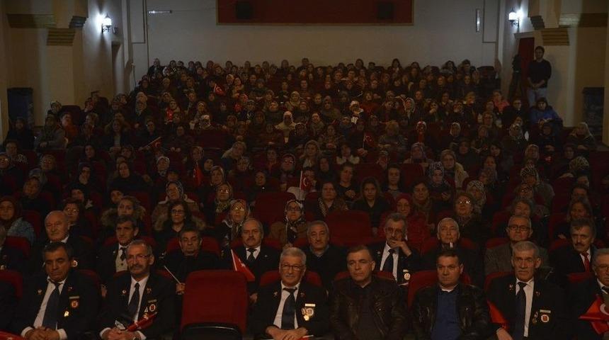 &Ccedil;anakkale Zaferi &Ouml;ncesi Duygulandıran Seminer