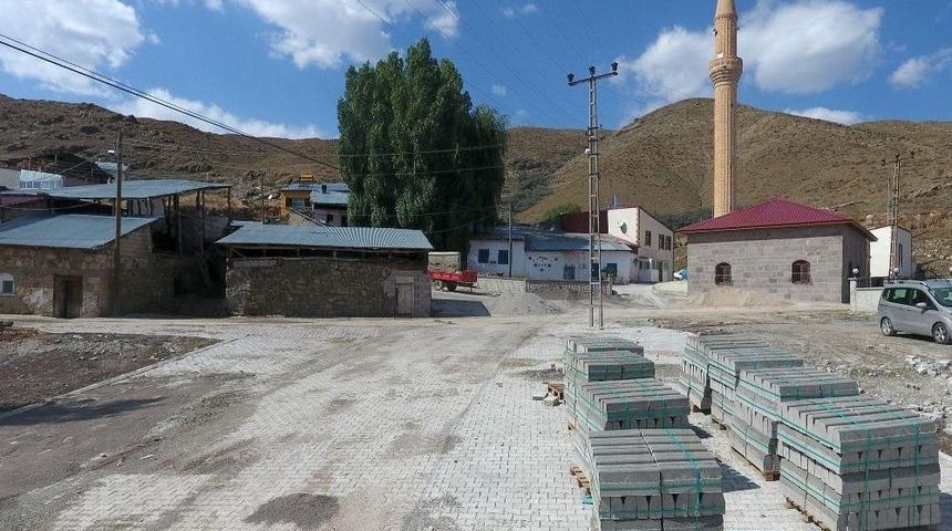 B&uuml;y&uuml;kşehir Mahallelerin &Ccedil;ehresini G&uuml;zelleştiriyor