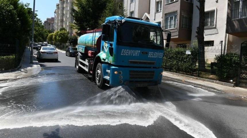 Esenyurt Sokaklarında Bayram Temizliği