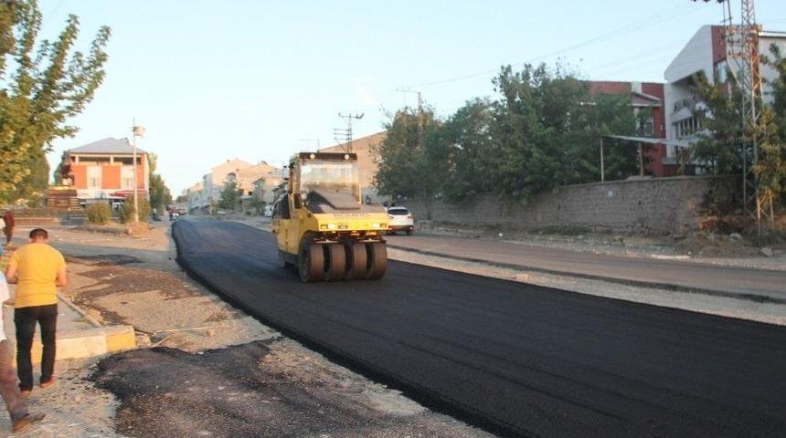 15 G&uuml;nde 7 Kilometre Sıcak Asfalt Serimi