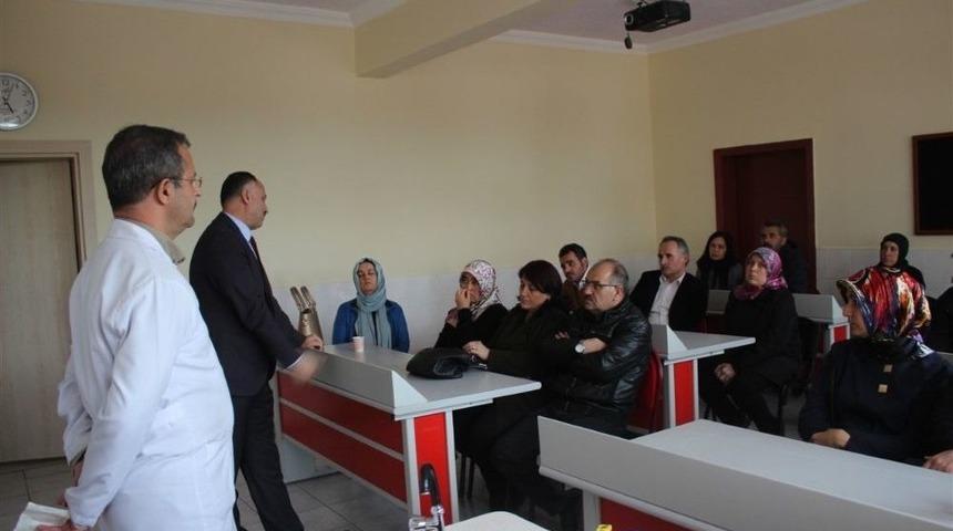 Kardelen Koleji&rsquo;nde Lise Veli Toplantısı Yapıldı