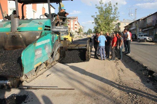 15 Günde 7 Kilometre Sıcak Asfalt Serimi