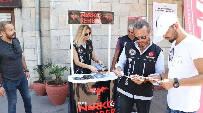 Mersin Polisi &Ouml;ğrencileri Bilgilendiriyor