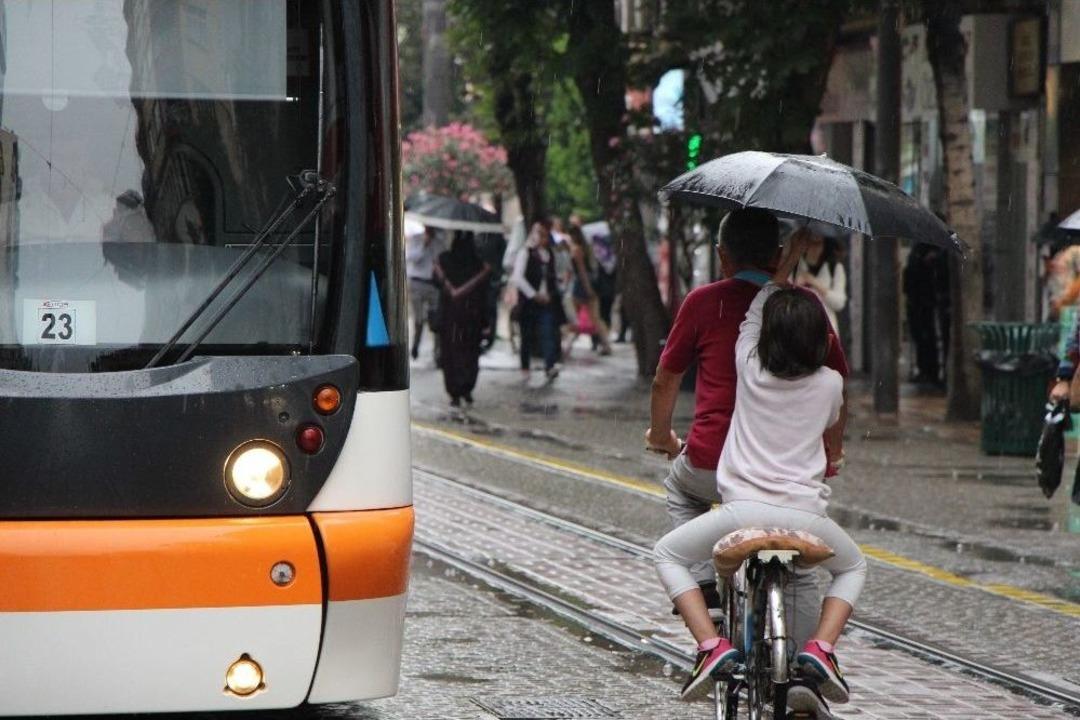 Yağmur Eskişehir&rsquo;i Terk Etmiyor
