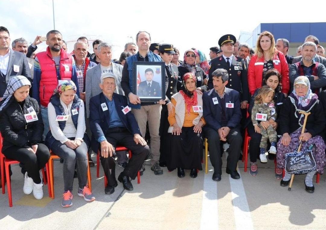 Şehit Fatih Uysal&rsquo;ı Binler Havalimanında Karşıladı
