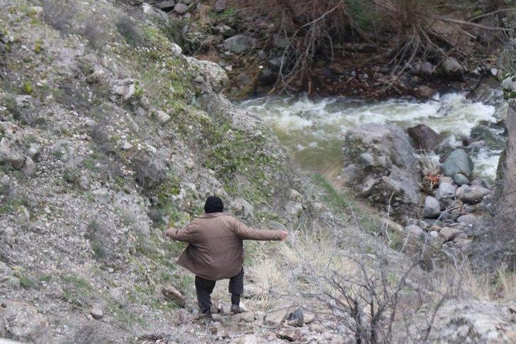 Çobanlık Yapan Genç Uçurumdan Düşerek Hayatını Kaybetti G4