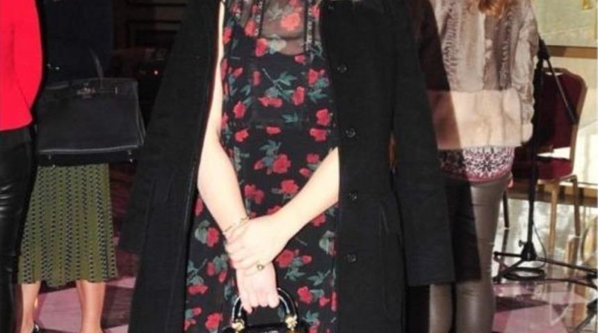 Çocuğunu Almaya Gelen İcra Memuruna Hakaret Eden İş Adamı Eşine Dava