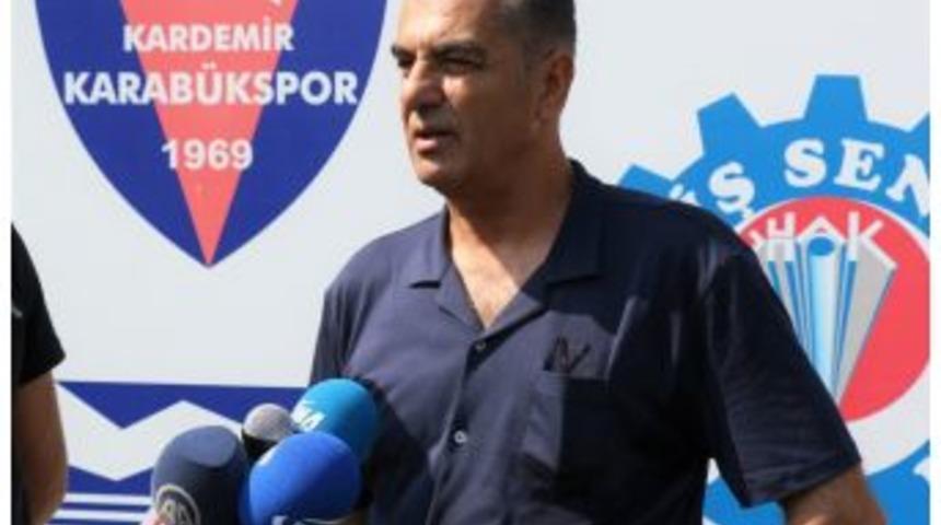 Lisansların Çıkmadığı Karabükspor’da Teknik Direktör Yılmaz İstifa Etti