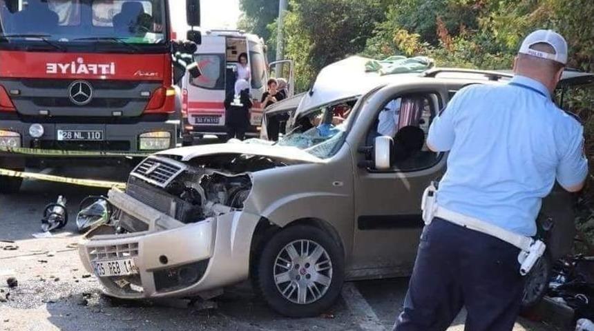 T&uuml;rkiye-rusya Milli Ma&ccedil;ını İzlemek İ&ccedil;in İzmir&rsquo;den Yola &Ccedil;ıkan 4 Arkadaş Giresun&rsquo;da Kaza Yaptı: 1 &Ouml;l&uuml;, 3 Yaralı
