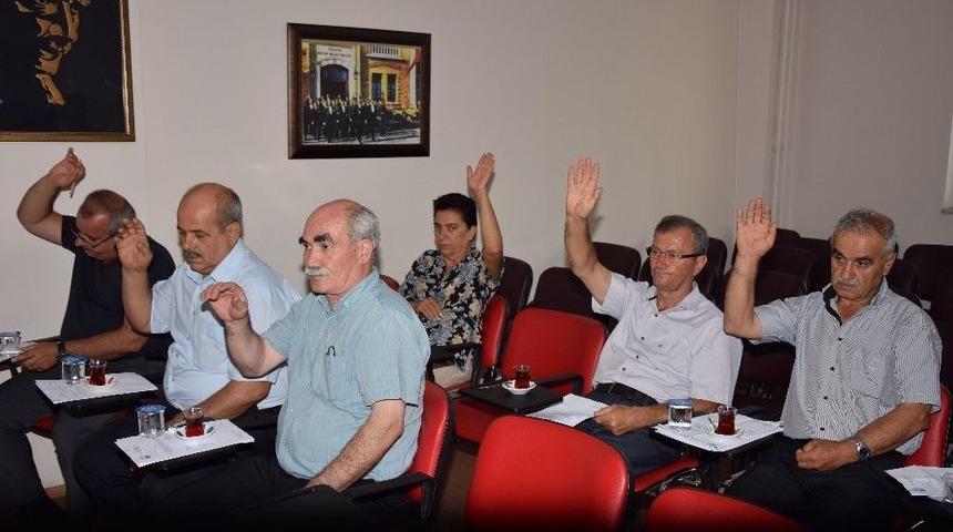 Lapseki&rsquo;de &Ouml;ğrenci Servis &Uuml;cretlerine Zam Yok