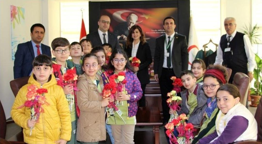 &Ccedil;amlıca &Ouml;ğrencileri, 14 Mart Tıp Bayramını Unutmadı