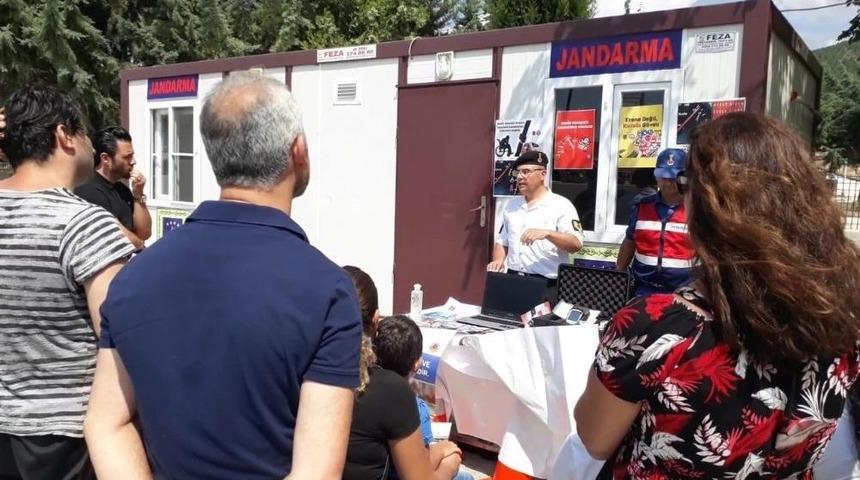 Jandarma&rsquo;da Bayram Trafiği Mesaisi Devam Ediyor