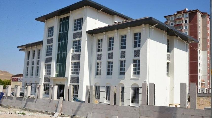 Gesi Emniyet Binası&rsquo;nda Son R&ouml;tuşlar