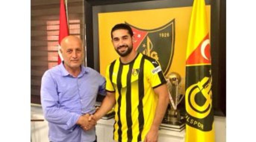 İstanbulspor, Kaptan Onur Erg&uuml;n İle S&ouml;zleşme Yeniledi