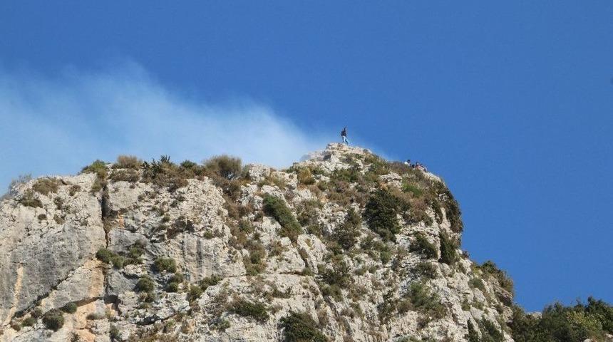 Habib-i Neccar Dağı’nda Çıkan Yangın Kontrol Altına Alındı