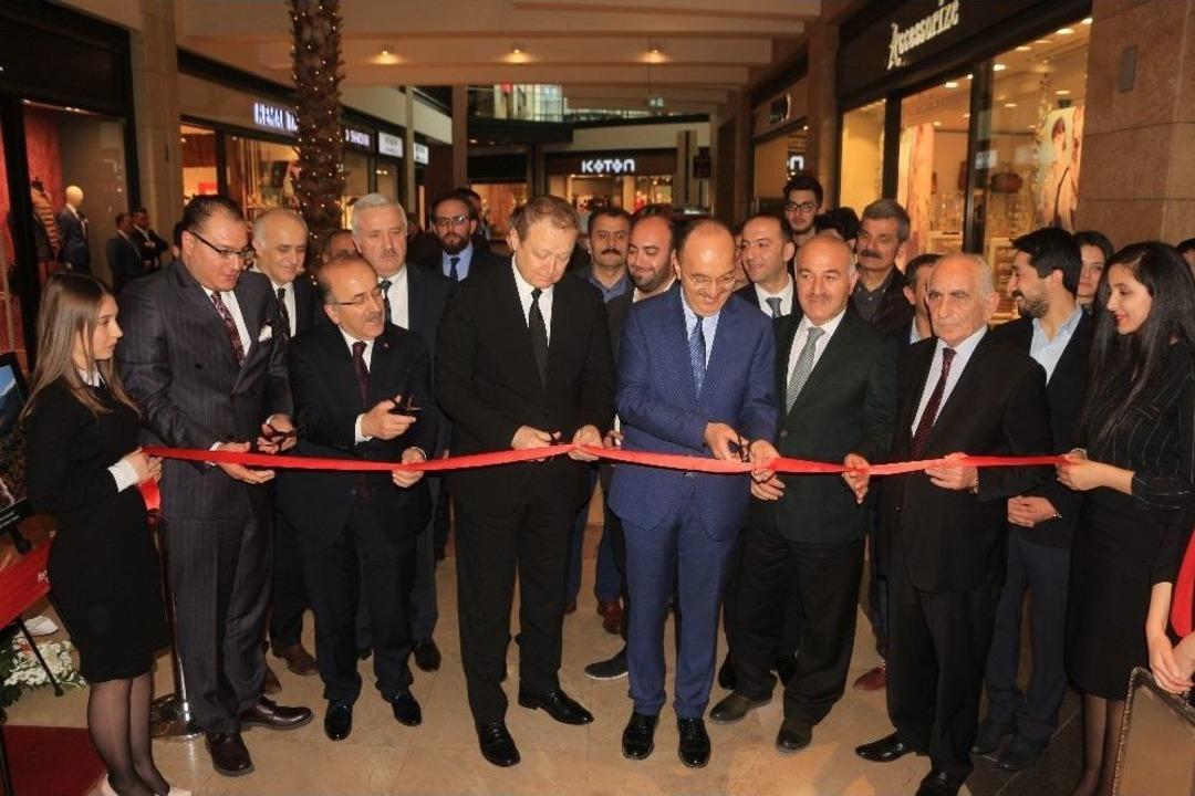 &ldquo;bir Solukta G&uuml;m&uuml;şhane&rdquo; Sergisi Forum Trabzon&rsquo;da A&ccedil;ıldı