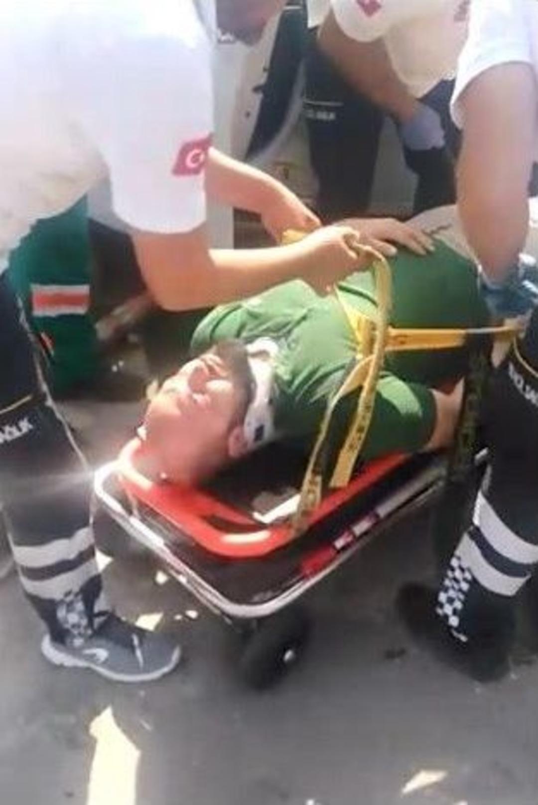 Otomobil Bariyerlere &Ccedil;arptı: 1 Yaralı