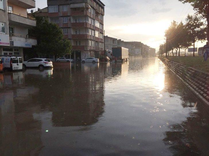 Bursa’da Selde 2 Çocuk Evde Mahsur Kaldı G3