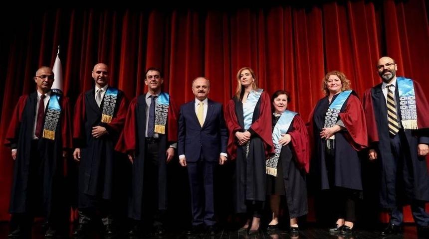 Esog&uuml;&rsquo;de 14 Mart Tıp Bayramı Kutlandı