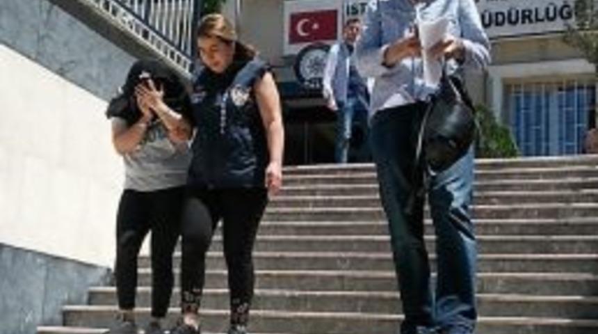 L&uuml;ks Evleri Soyan Kadın Hırsız Yakayı Ele Verdi