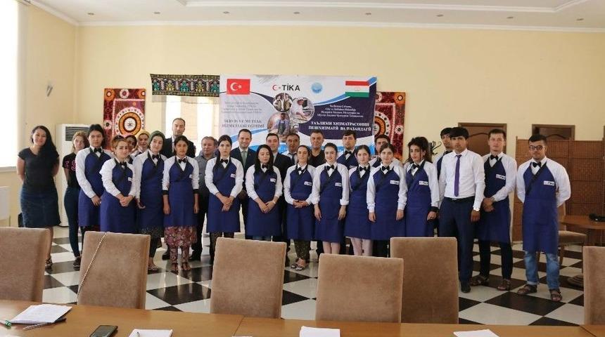 Tika&rsquo;dan Tacikistan&rsquo;da Turizm Eğitimi