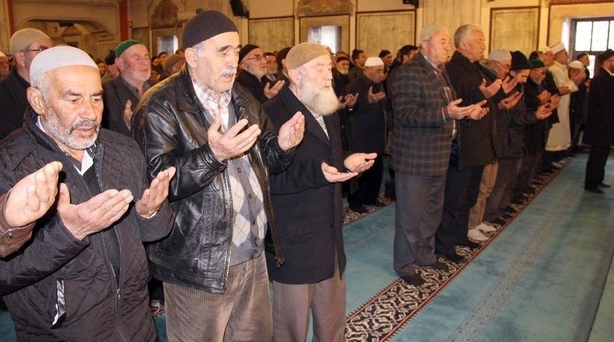 Yozgat&rsquo;ta Sağlık &Ccedil;alışanları Şehitler İ&ccedil;in Mevlit Okuttu