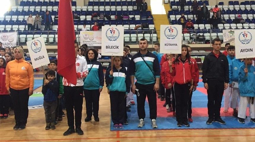 Bilecikli Sporcular Muğla&rsquo;da Boy G&ouml;sterdi