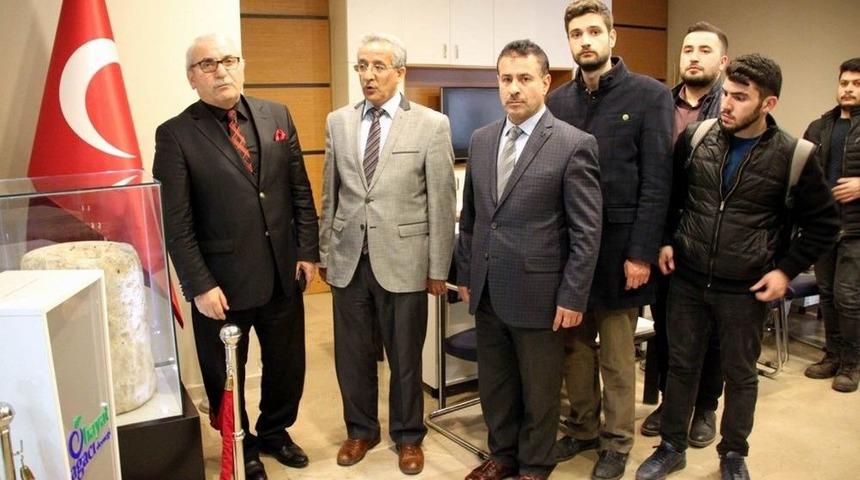 İlahiyat Fakültesi Öğrencileri Gıda Bankası’nı Gezdi