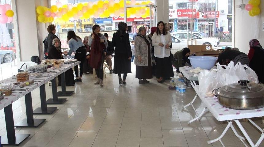 İhtiya&ccedil; Sahipleri İ&ccedil;in Kermes A&ccedil;ıldı