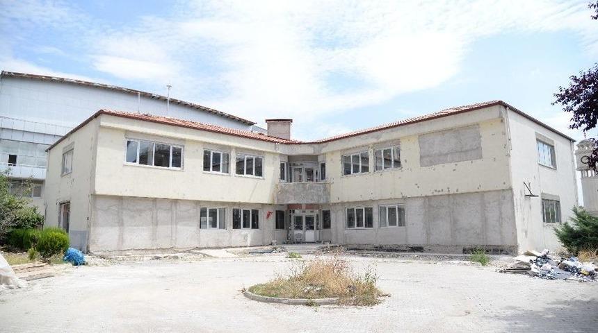 Şehir Kütüphanesi Kısa Sürede Tamamlanacak