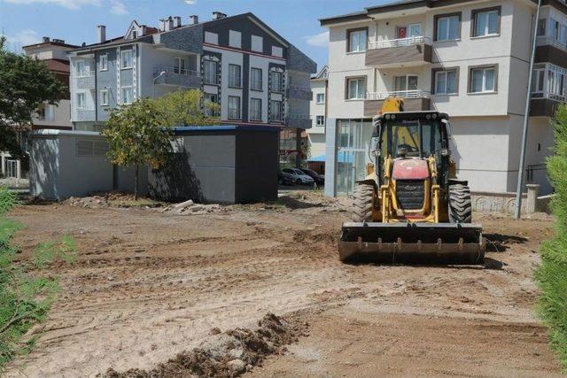 Nevşehir’de Park Ve Dinlenme Alanları Yenileme Çalışmaları Devam Ediyor