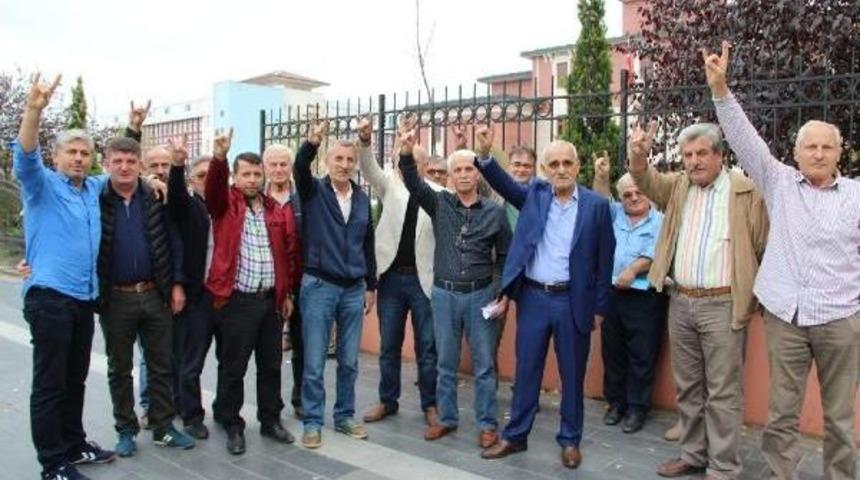 D&uuml;zce Mhp'de 150 Kişi Istifa Etti